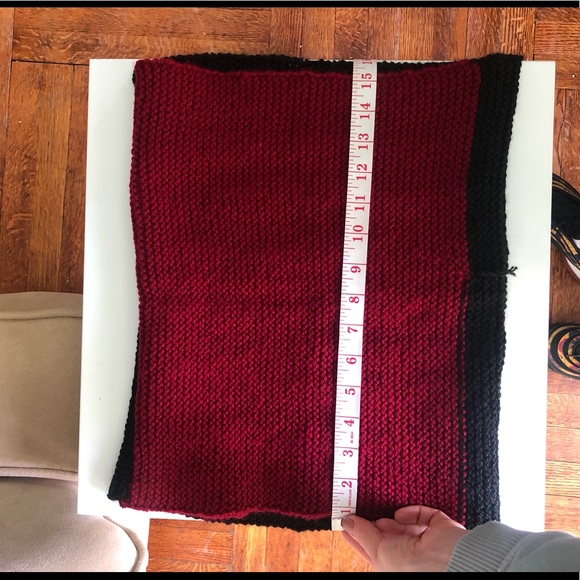 Handmade neck warmer. - Picture 5 of 5